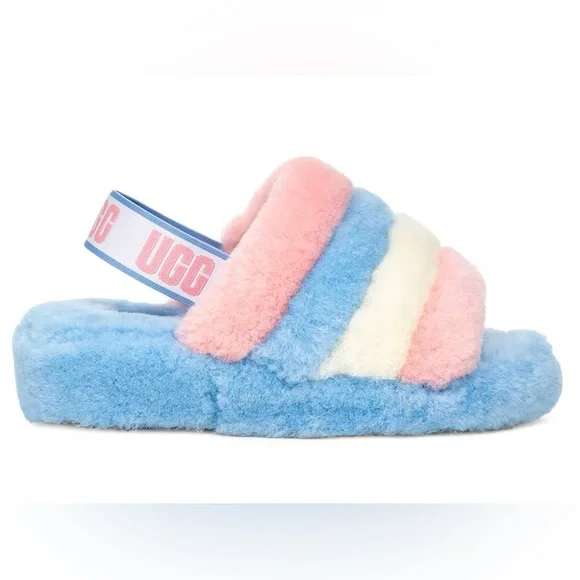 UGG Slippers - Picture 1 of 3